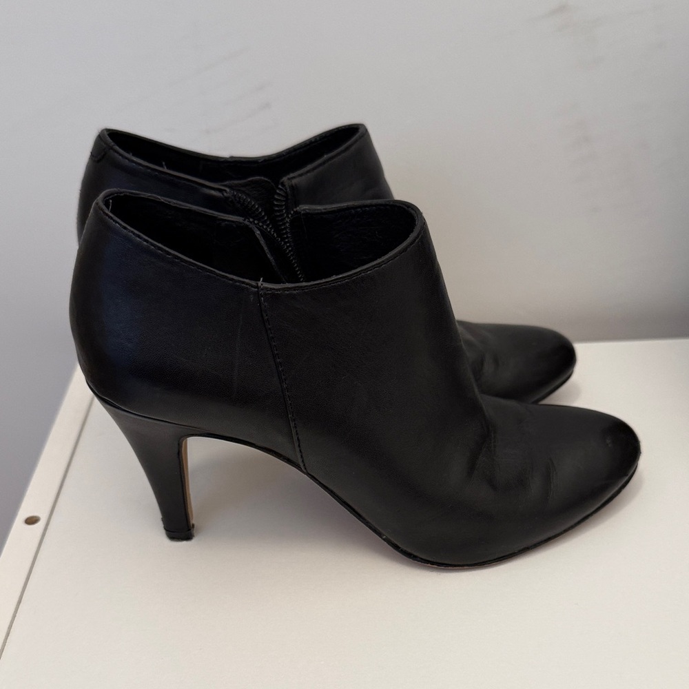 Vince Camuto Black Leather Ankle Booties